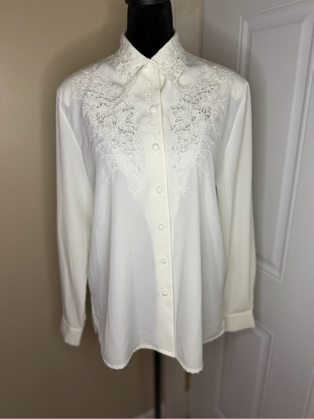 Vintage 80s Joanna Cream Lace Yolk Blouse Floral Cutout Victorian Cottagecore
